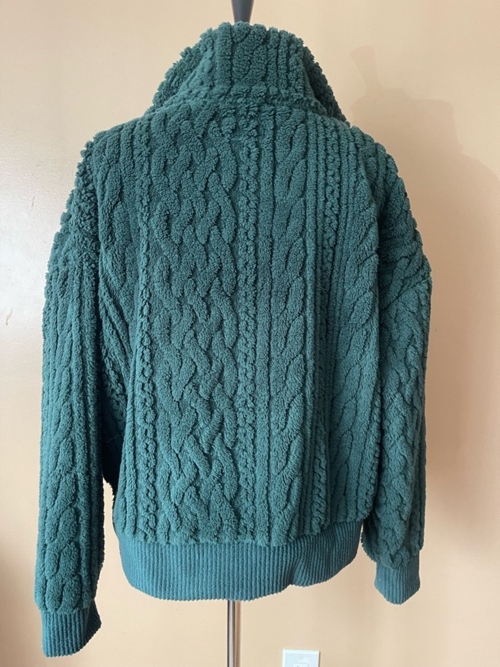 American Eagle Outfitters Green Sherpa Cable Half-Zip Sweater size medium new - Picture 5 of 8